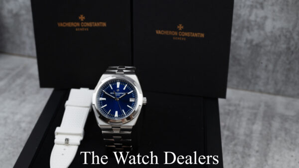 Vacheron Constantin Overseas 4500V (2023) - Image 7