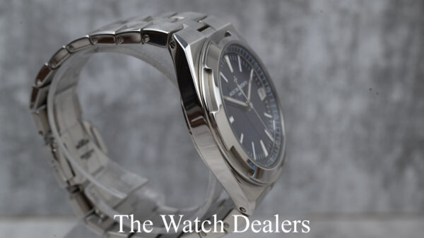 Vacheron Constantin Overseas 4500V (2023) - Image 5