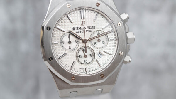 Audemars Piguet Royal Oak Chronograph 26320ST (2016) - Image 4