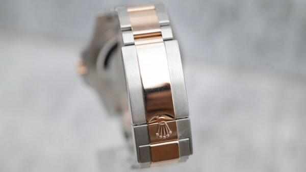 ROLEX GMT Master II 126711CHNR "Rootbeer" (2021) - Image 9